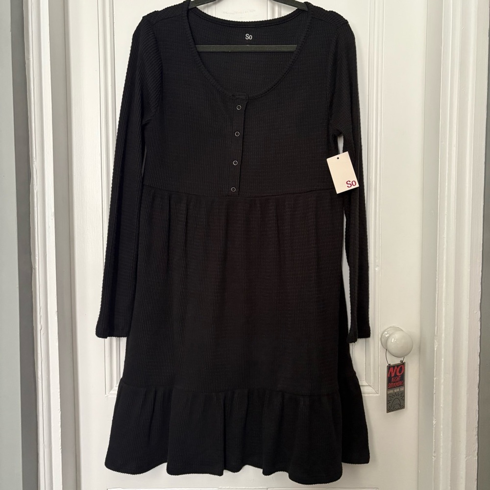 SO Black Pleated Long Sleeve Dress